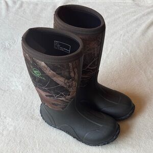 Tamarack Kids' Brown Camouflage Boots